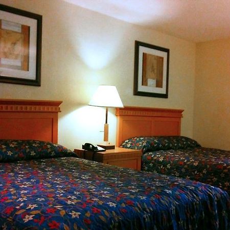 Inn At Monticello Bagian luar foto
