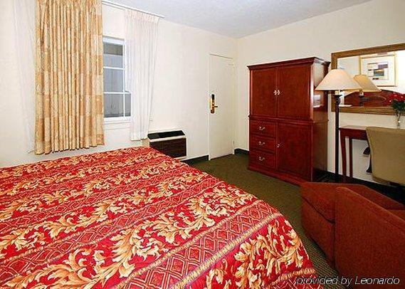 Inn At Monticello Bagian luar foto
