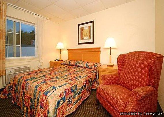 Inn At Monticello Bagian luar foto